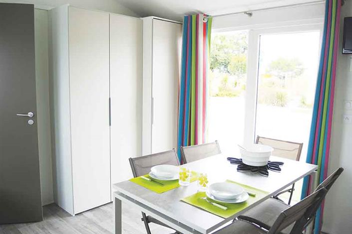 Camping Noirmoutier - Mobil-home Famille salle à manger- 6 personnes - Camping Le Bois Joli