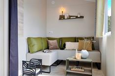 Salon banquette/lit - Camping Le Bois Joli