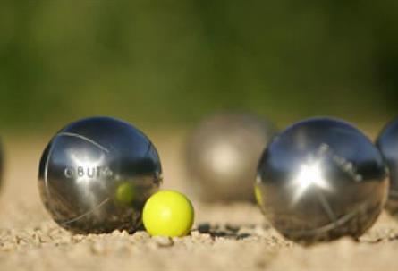 Pétanque au camping proche de Challans - Camping Le Bois Joli