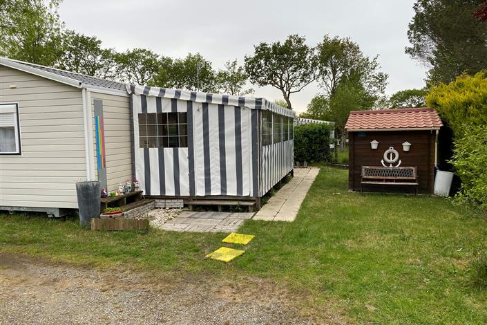 Grande parcelle de près de 240m² - Camping Le Bois Joli