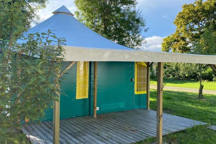 Bungalows avec sanitaire camping avec lagon - Camping Le Bois Joli